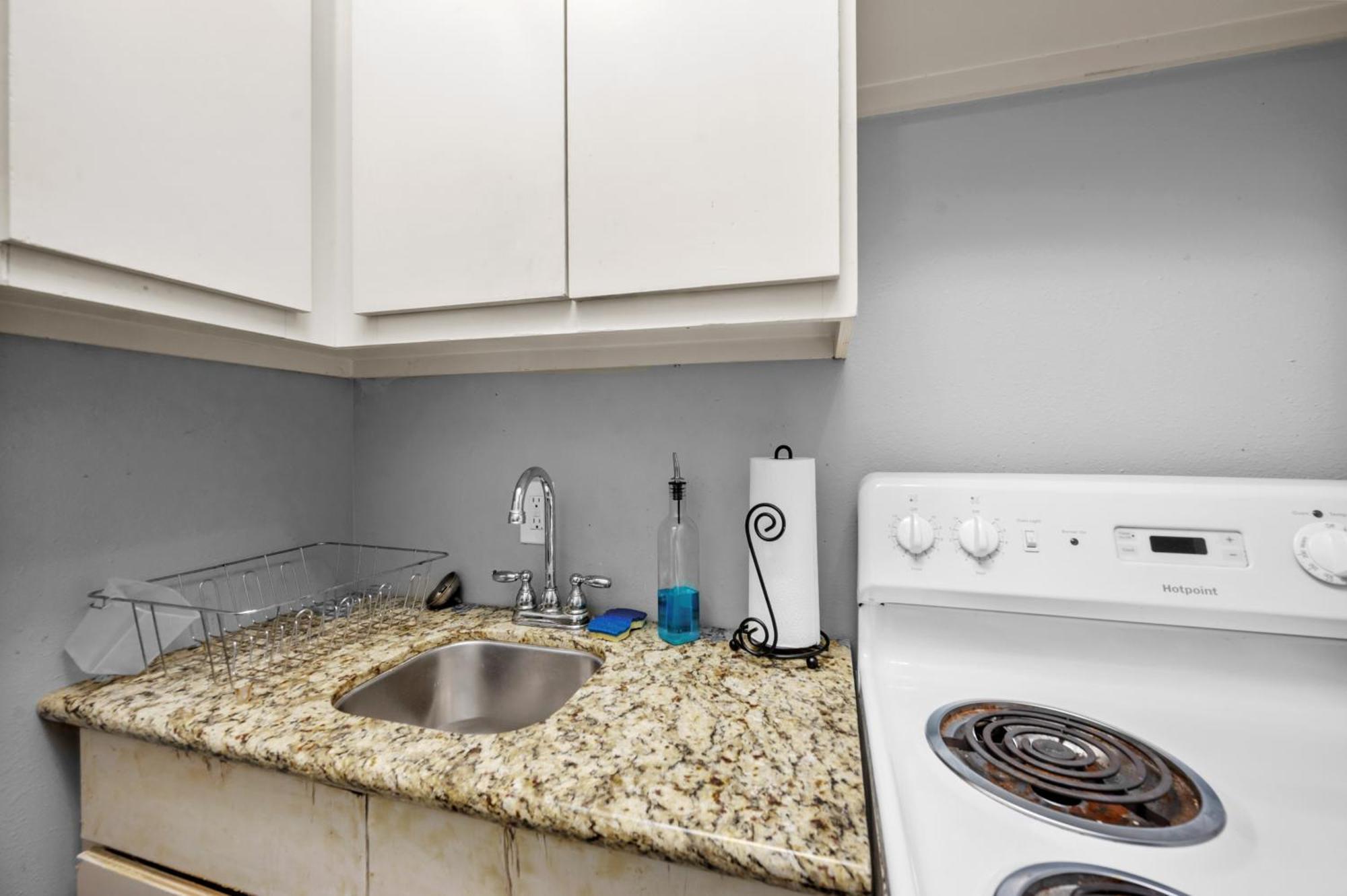 Trendy Montrose 1Br Apartment Хьюстон Экстерьер фото
